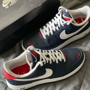 Nike Air Force 1’ 07 LV8 4